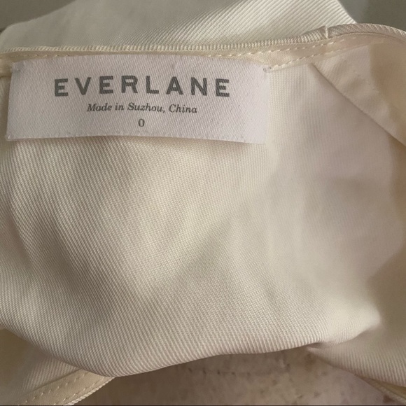 EVERLANE Ecru S/S Triacetate Back-Zip Detail Top/Sz 0/EUC/***minor pin prick - Picture 3 of 5